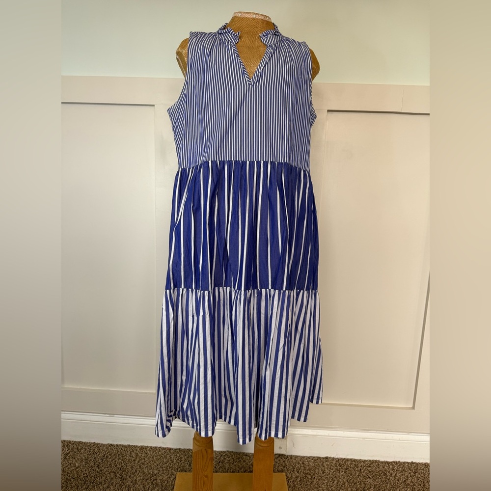 J.Crew‎ Striped Tiered Dress Sleeveless Size Large Blue Cotton Beachy Vacation
